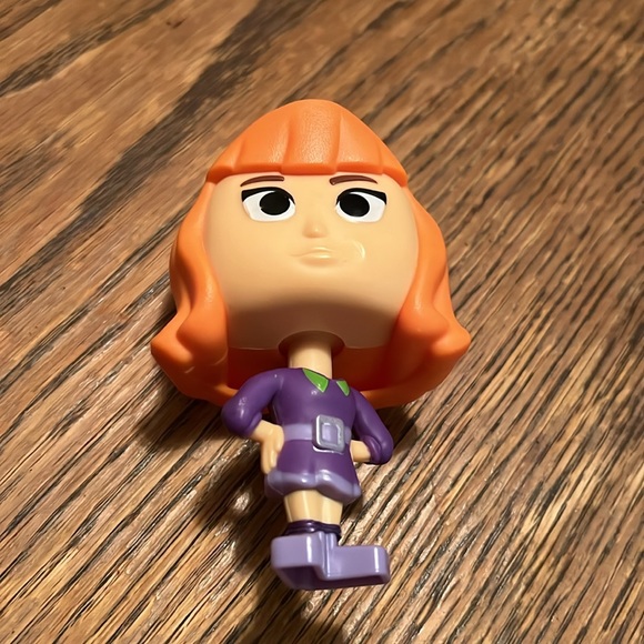 Daphne Blake Bubble Head Figure From Scoopy Doo Cartoon - Picture 3 of 8